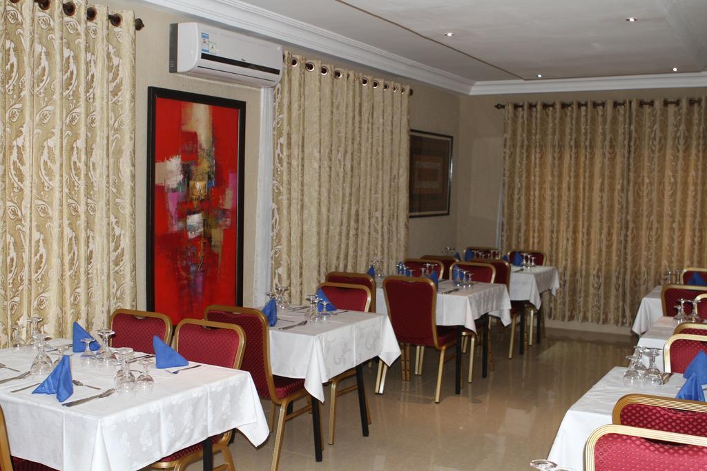 Hotel Residence Flamani 로메 외부 사진